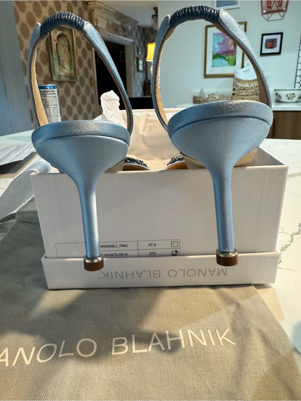Manolo Blahnik Powder Blue Satin Slingback Pump with Crystal Buckle Hangisi 70 - Picture 10 of 12